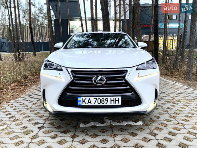 Білий Лексус НХ, об'ємом двигуна 1.99 л та пробігом 69 тис. км за 24000 $, фото 11 на Automoto.ua