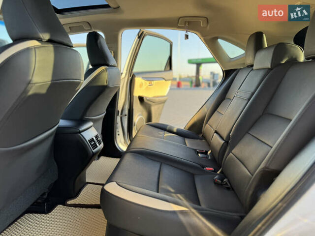 Белый Лексус НХ, объемом двигателя 2 л и пробегом 107 тыс. км за 21999 $, фото 45 на Automoto.ua