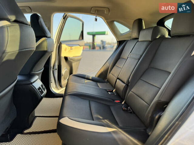 Белый Лексус НХ, объемом двигателя 2 л и пробегом 107 тыс. км за 21999 $, фото 46 на Automoto.ua