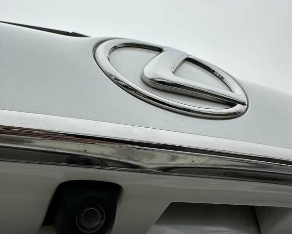 Білий Лексус НХ, об'ємом двигуна 1.99 л та пробігом 213 тис. км за 19900 $, фото 11 на Automoto.ua