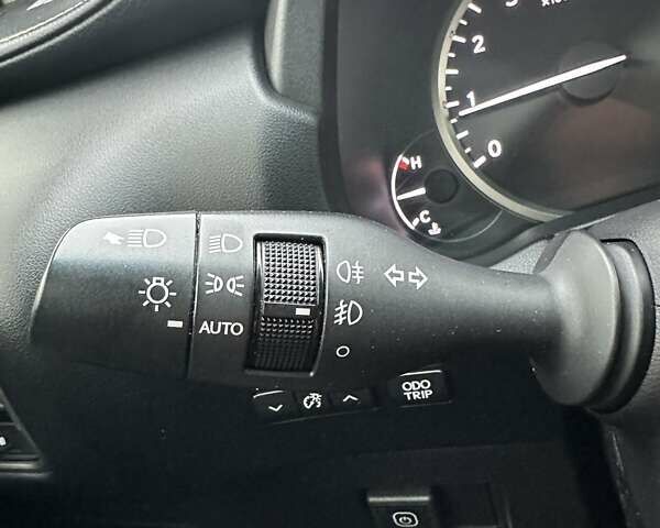 Белый Лексус НХ, объемом двигателя 1.99 л и пробегом 213 тыс. км за 20999 $, фото 37 на Automoto.ua