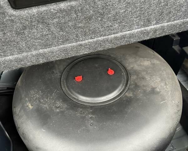 Белый Лексус НХ, объемом двигателя 1.99 л и пробегом 213 тыс. км за 20999 $, фото 14 на Automoto.ua