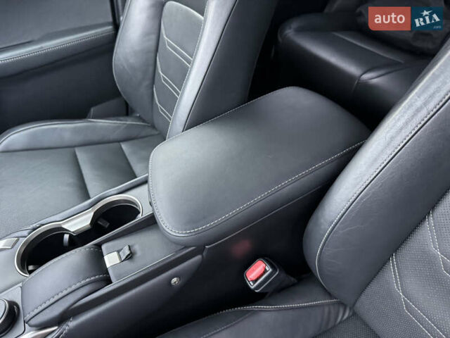 Білий Лексус НХ, об'ємом двигуна 2.5 л та пробігом 119 тис. км за 26500 $, фото 45 на Automoto.ua