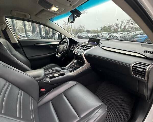 Белый Лексус НХ, объемом двигателя 1.99 л и пробегом 213 тыс. км за 19900 $, фото 42 на Automoto.ua