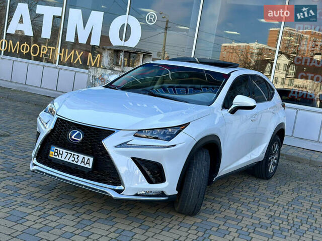 Белый Лексус НХ, объемом двигателя 2.5 л и пробегом 139 тыс. км за 25700 $, фото 12 на Automoto.ua