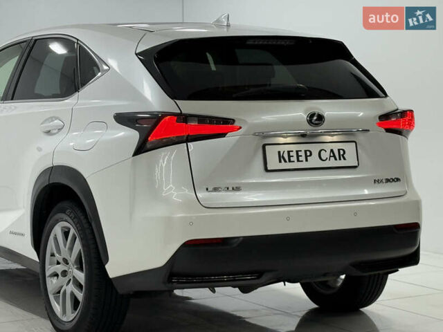 Білий Лексус НХ, об'ємом двигуна 2.49 л та пробігом 129 тис. км за 21900 $, фото 14 на Automoto.ua