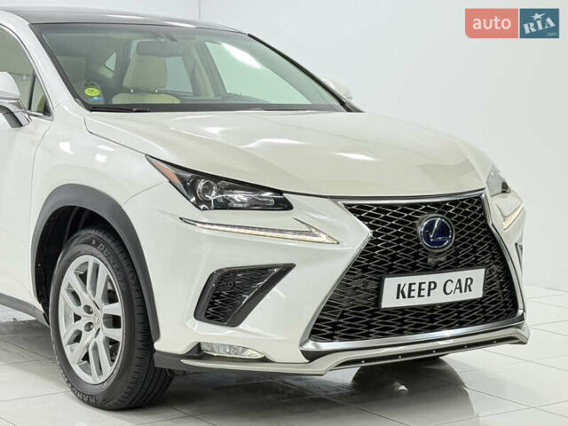 Білий Лексус НХ, об'ємом двигуна 2.49 л та пробігом 129 тис. км за 21900 $, фото 8 на Automoto.ua