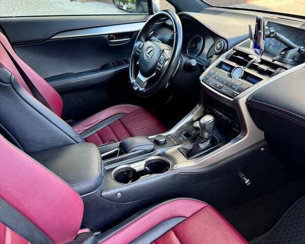 Лексус НХ 2016 у Івано-Франківську на Automoto.ua Білий Лексус НХ, об'ємом двигуна 2.69 л та пробігом 26 тис. км за 26500 $, фото 8 на Automoto.ua