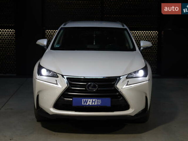 Білий Лексус НХ, об'ємом двигуна 2.49 л та пробігом 213 тис. км за 27900 $, фото 2 на Automoto.ua