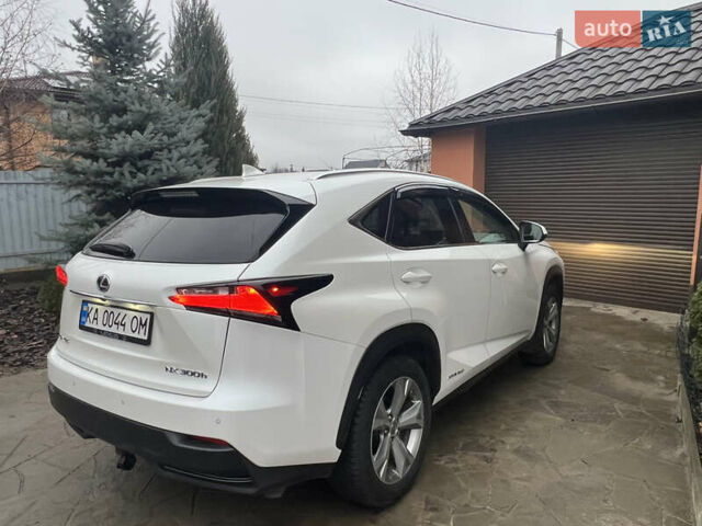 Белый Лексус НХ, объемом двигателя 2.49 л и пробегом 135 тыс. км за 29700 $, фото 5 на Automoto.ua
