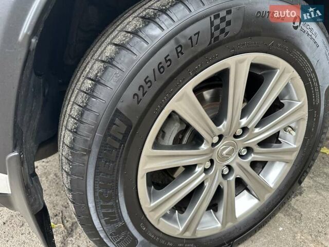 Лексус НХ 2016 у Києві на Automoto.ua Білий Лексус НХ, об'ємом двигуна 2.49 л та пробігом 108 тис. км за 26000 $, фото 25 на Automoto.ua