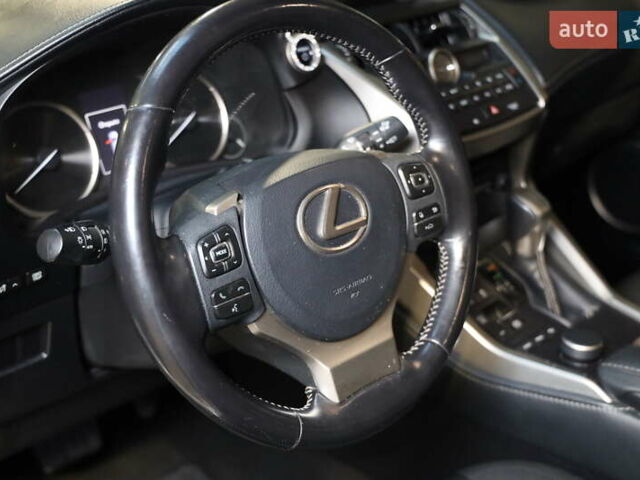 Білий Лексус НХ, об'ємом двигуна 2.49 л та пробігом 213 тис. км за 27900 $, фото 17 на Automoto.ua