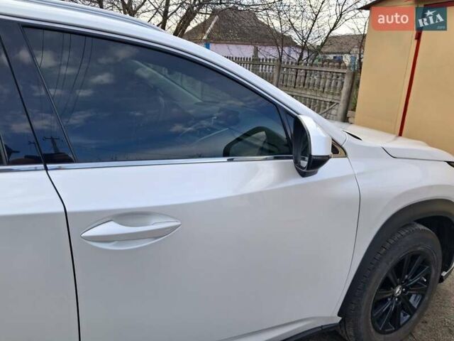 Білий Лексус НХ, об'ємом двигуна 2 л та пробігом 82 тис. км за 27300 $, фото 5 на Automoto.ua