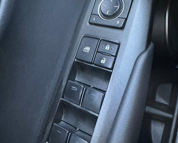 Білий Лексус НХ, об'ємом двигуна 2 л та пробігом 178 тис. км за 22500 $, фото 32 на Automoto.ua