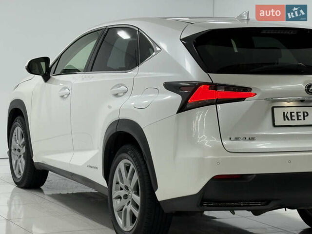 Білий Лексус НХ, об'ємом двигуна 2.49 л та пробігом 129 тис. км за 21900 $, фото 11 на Automoto.ua