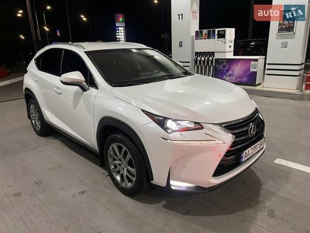 Белый Лексус НХ, объемом двигателя 2 л и пробегом 128 тыс. км за 23000 $, фото 2 на Automoto.ua