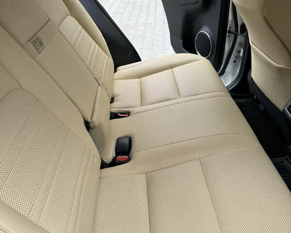 Белый Лексус НХ, объемом двигателя 2 л и пробегом 97 тыс. км за 23000 $, фото 12 на Automoto.ua