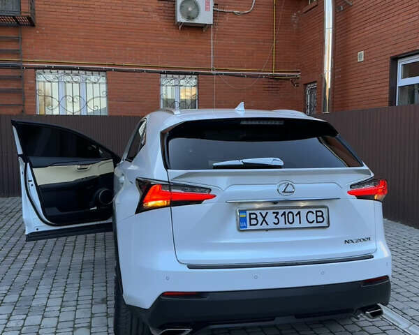 Белый Лексус НХ, объемом двигателя 2 л и пробегом 58 тыс. км за 24000 $, фото 12 на Automoto.ua