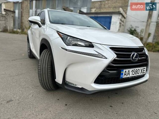 Белый Лексус НХ, объемом двигателя 2.49 л и пробегом 108 тыс. км за 24300 $, фото 5 на Automoto.ua