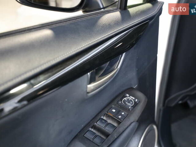 Білий Лексус НХ, об'ємом двигуна 2.49 л та пробігом 213 тис. км за 27900 $, фото 14 на Automoto.ua