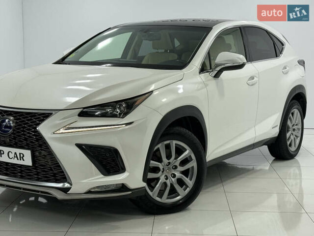 Білий Лексус НХ, об'ємом двигуна 2.49 л та пробігом 129 тис. км за 21900 $, фото 1 на Automoto.ua