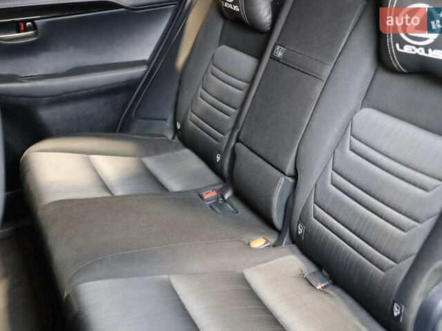 Білий Лексус НХ, об'ємом двигуна 2.49 л та пробігом 213 тис. км за 27900 $, фото 26 на Automoto.ua