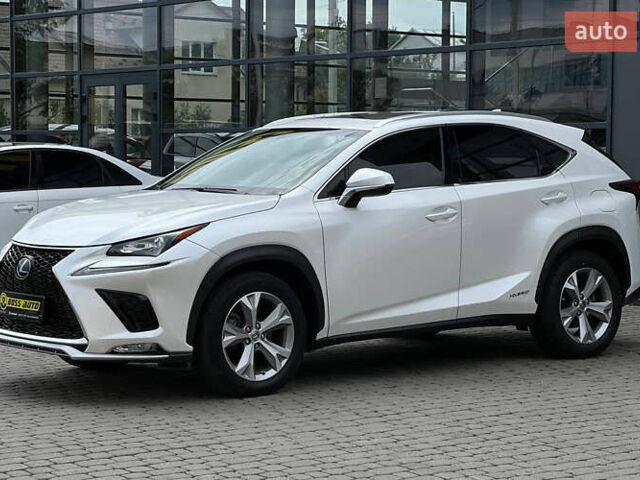 Белый Лексус НХ, объемом двигателя 2.5 л и пробегом 120 тыс. км за 28900 $, фото 5 на Automoto.ua