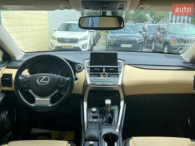 Белый Лексус НХ, объемом двигателя 2.5 л и пробегом 120 тыс. км за 28900 $, фото 15 на Automoto.ua