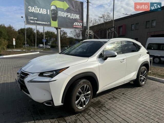 Білий Лексус НХ, об'ємом двигуна 2 л та пробігом 90 тис. км за 29000 $, фото 6 на Automoto.ua
