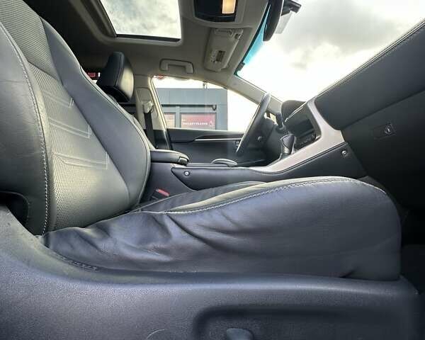 Білий Лексус НХ, об'ємом двигуна 2 л та пробігом 126 тис. км за 21500 $, фото 35 на Automoto.ua