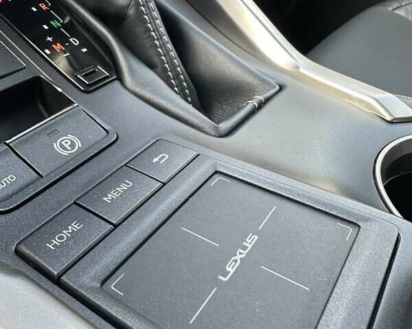 Білий Лексус НХ, об'ємом двигуна 2 л та пробігом 126 тис. км за 24500 $, фото 55 на Automoto.ua