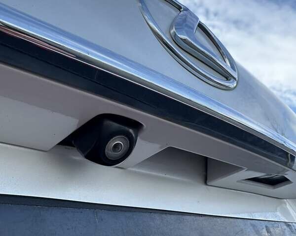 Білий Лексус НХ, об'ємом двигуна 2 л та пробігом 126 тис. км за 24500 $, фото 12 на Automoto.ua