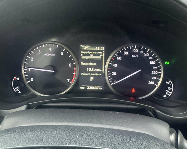 Белый Лексус НХ, объемом двигателя 1.99 л и пробегом 225 тыс. км за 27000 $, фото 9 на Automoto.ua