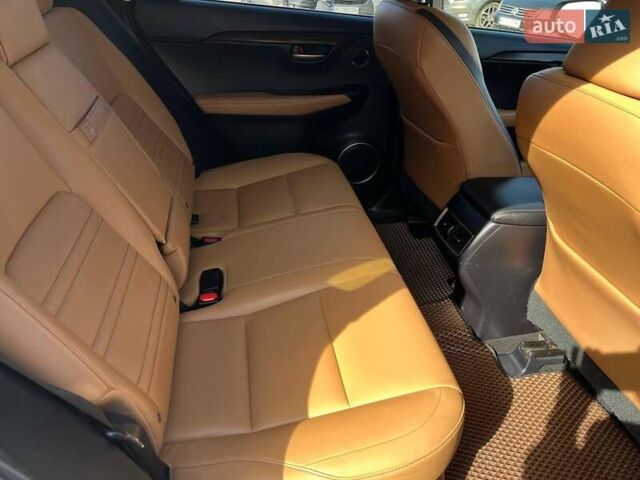 Белый Лексус НХ, объемом двигателя 2 л и пробегом 152 тыс. км за 22790 $, фото 20 на Automoto.ua
