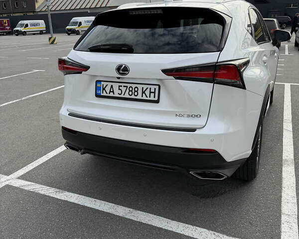 Белый Лексус НХ, объемом двигателя 2 л и пробегом 98 тыс. км за 27500 $, фото 16 на Automoto.ua