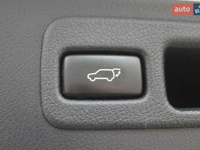 Белый Лексус НХ, объемом двигателя 2 л и пробегом 58 тыс. км за 25999 $, фото 21 на Automoto.ua