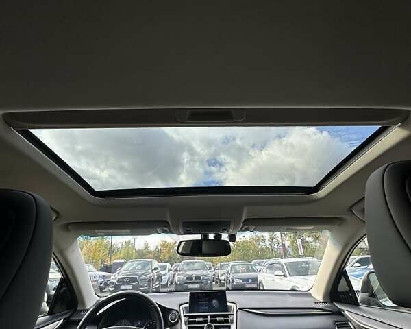 Білий Лексус НХ, об'ємом двигуна 2 л та пробігом 126 тис. км за 21500 $, фото 32 на Automoto.ua