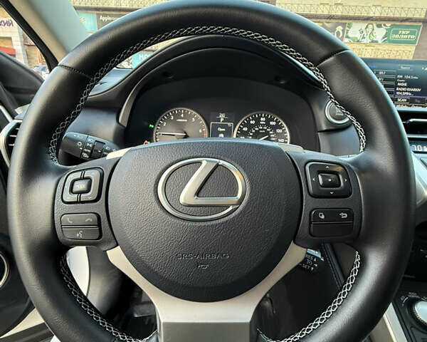 Білий Лексус НХ, об'ємом двигуна 2 л та пробігом 90 тис. км за 25500 $, фото 17 на Automoto.ua