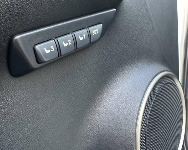 Білий Лексус НХ, об'ємом двигуна 2 л та пробігом 126 тис. км за 24500 $, фото 39 на Automoto.ua