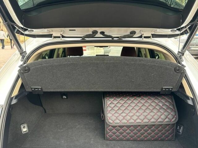 Білий Лексус НХ, об'ємом двигуна 2 л та пробігом 57 тис. км за 34999 $, фото 22 на Automoto.ua