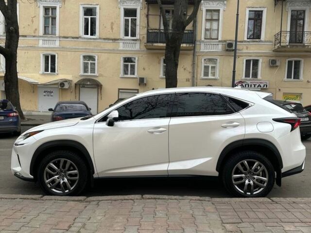 Білий Лексус НХ, об'ємом двигуна 2 л та пробігом 57 тис. км за 34999 $, фото 3 на Automoto.ua