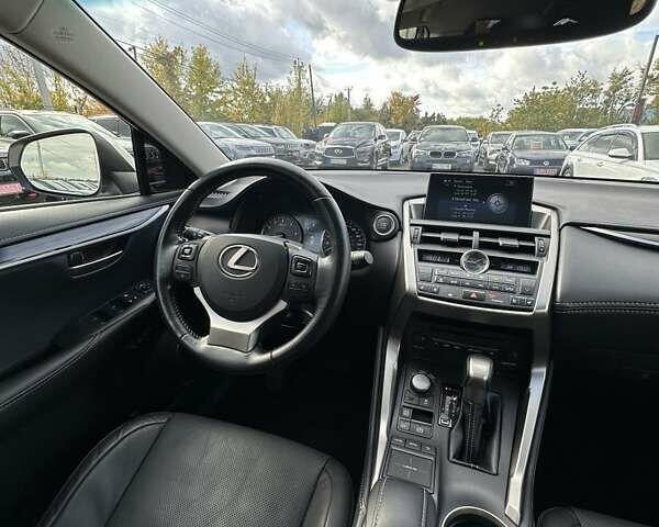 Білий Лексус НХ, об'ємом двигуна 2 л та пробігом 126 тис. км за 24500 $, фото 33 на Automoto.ua