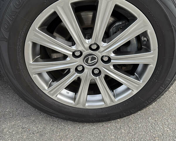 Белый Лексус НХ, объемом двигателя 2 л и пробегом 98 тыс. км за 27500 $, фото 13 на Automoto.ua