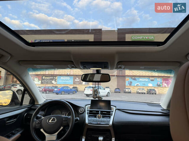 Білий Лексус НХ, об'ємом двигуна 2 л та пробігом 90 тис. км за 25500 $, фото 12 на Automoto.ua