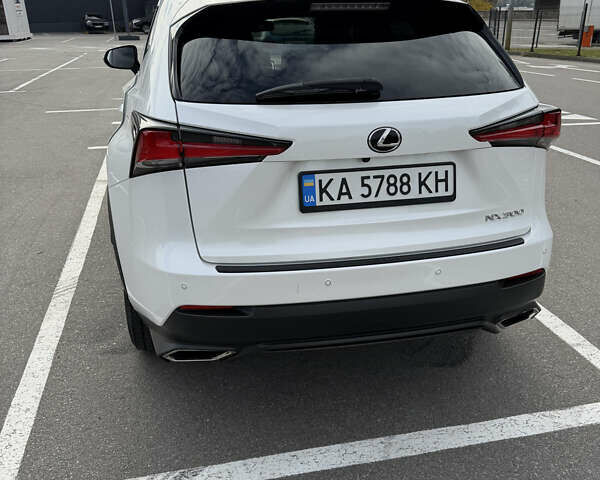 Белый Лексус НХ, объемом двигателя 2 л и пробегом 98 тыс. км за 27500 $, фото 17 на Automoto.ua