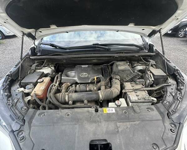 Білий Лексус НХ, об'ємом двигуна 2 л та пробігом 126 тис. км за 21500 $, фото 58 на Automoto.ua