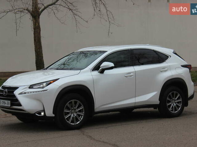 Белый Лексус НХ, объемом двигателя 2 л и пробегом 58 тыс. км за 25999 $, фото 2 на Automoto.ua
