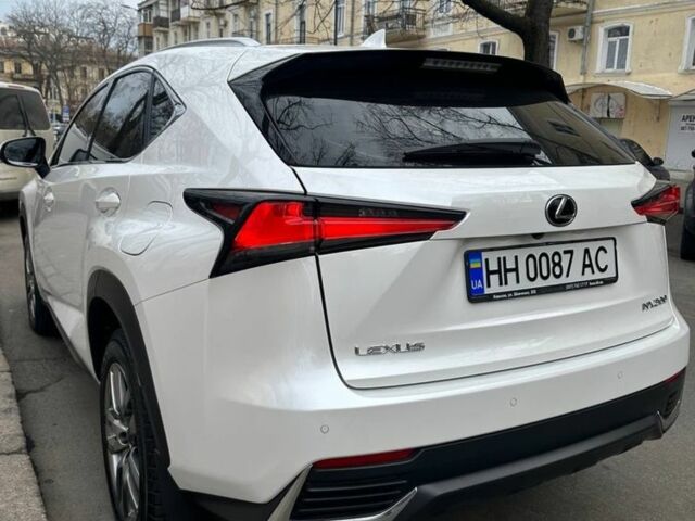 Білий Лексус НХ, об'ємом двигуна 2 л та пробігом 57 тис. км за 34999 $, фото 8 на Automoto.ua