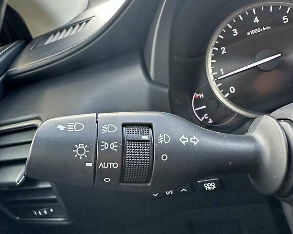 Білий Лексус НХ, об'ємом двигуна 2 л та пробігом 126 тис. км за 21500 $, фото 50 на Automoto.ua