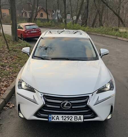 Білий Лексус НХ, об'ємом двигуна 2 л та пробігом 59 тис. км за 25000 $, фото 1 на Automoto.ua